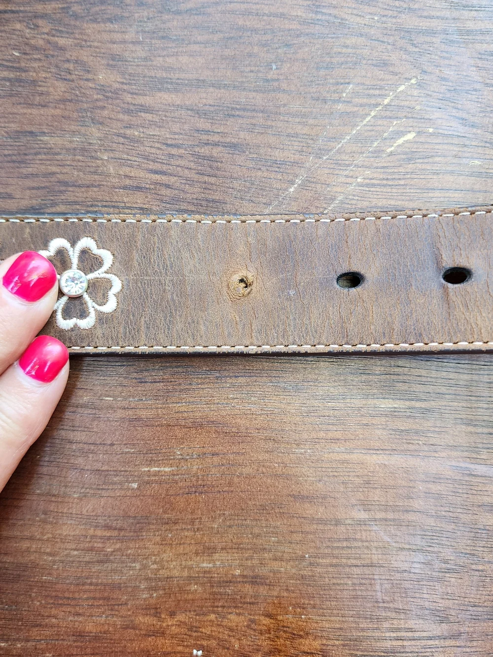 Ariat Women's Floral Stitch Berry Concho Leather Belt A1510202 48 In End To End